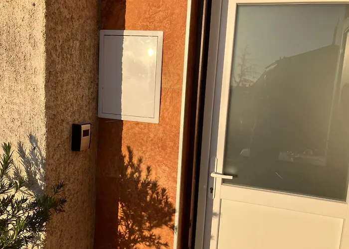 Retifarkas With A Belt, Fantastic Views And Free Parking Apartment *